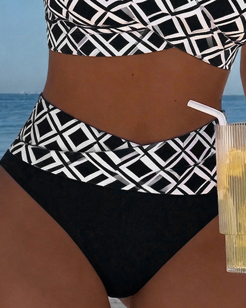 Daphne Classic Checkered Underwire Bikini with High Waisted Bottoms