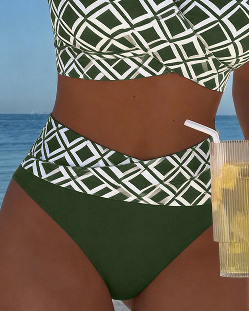 Daphne Classic Checkered Underwire Bikini with High Waisted Bottoms
