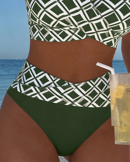 Daphne Classic Checkered Underwire Bikini with High Waisted Bottoms