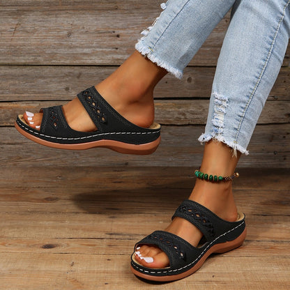 Jill Comfortable Sandals with Thick Cushioned Sole – Black