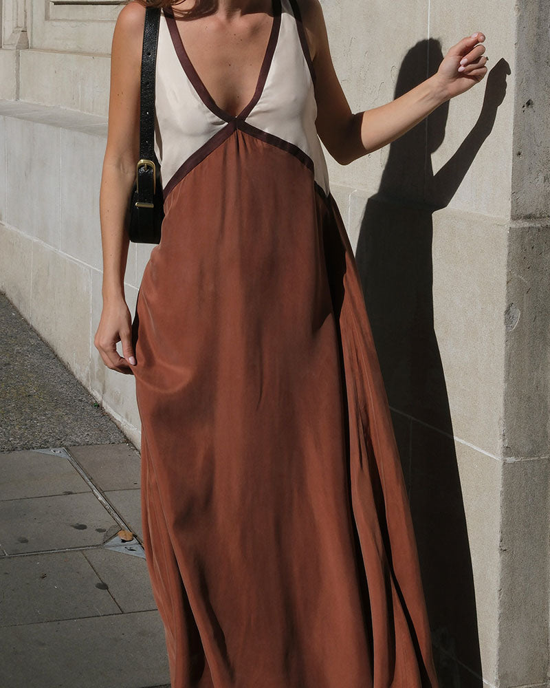 Rosie Chic Colourblock Midi Dress with V-Neck